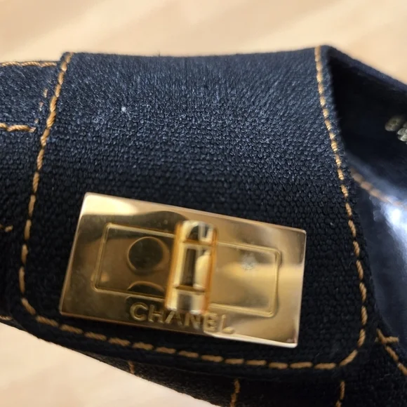 Chanel Black Quilted Fabric Mules Size 38.5 - Picture 10 of 10